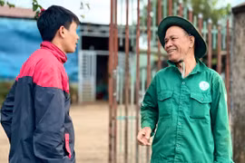 Già làng, người có uy tín: Điểm tựa vững chắc trong công tác đảm bảo an ninh trật tự