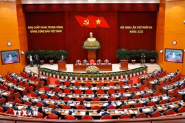 Thông cáo báo chí về ngày làm việc thứ nhất Hội nghị Trung ương 13