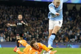 Man City gục ngã trước Leverkusen, Pep Guardiola nhận cột mốc đáng quên