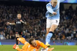 Man City gục ngã trước Leverkusen, Pep Guardiola nhận cột mốc đáng quên