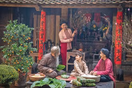 Thẳm sâu miền Tết