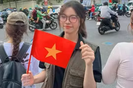 Những mầm xanh mọc lên từ đất bạc