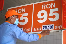 Giá xăng dầu hôm nay 12.11.2025: Biến động, xăng trong nước ngày mai tăng hay giảm?