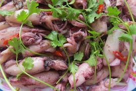 Món ngon Quảng Ngãi: Mực xào Mỹ Á