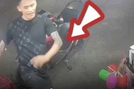 Nam thanh niên hành hung thai phụ vì gói mì tôm 10 nghìn đồng