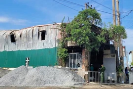 Cháy nhà lúc rạng sáng, 4 người trong một gia đình tử vong