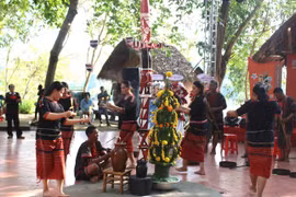 Vị thần may mắn của người M’nông