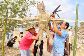 Lễ cúng Yă Pum bên bờ sông Ayun