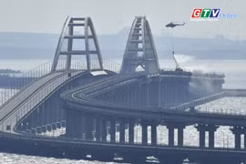 Tin thế giới ngày 4-6: Ukraine tuyên bố đánh cầu Crimea bằng hơn 1 tấn thuốc nổ