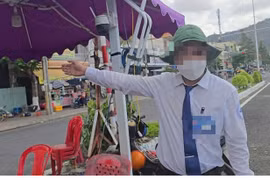 NÓI THẲNG: Không được “lùa du khách vào đường thu phí”!