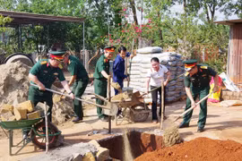 Những căn nhà ấm tình quân dân