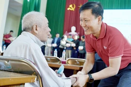 Dai-ichi Life Việt Nam hỗ trợ 3,8 tỷ đồng hỗ trợ người dân tái thiết cuộc sống sau thiên tai