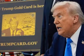 Mỹ bán 'Thẻ Vàng Trump', 'Thẻ Bạch kim Trump' với giá 1-5 triệu USD