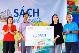 Chung tay chăm lo cho thiếu nhi vùng khó