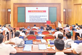 Bản lĩnh chính trị và năng lực tư duy lý luận