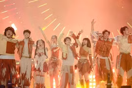 'Lật mặt 8' vượt mốc doanh thu 200 tỷ đồng