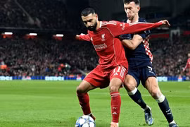 Liverpool thảm bại 1-4 trước PSV ngay tại sân Anfield