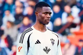 Man Utd nhắm tiền đạo định giá thấp hơn Nguyễn Xuân Son