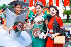 Đinh Thị Hoa và H'Hen Niê được tỉnh Đắk Lắk tặng bằng khen