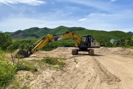 Suối Bứa lại tiếp tục bị băm nát