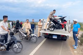 Quyết liệt xử lý “quái xế” trên đường hành lang kinh tế phía Đông