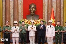 Trao quyết định thăng cấp bậc hàm Thượng tướng cho lãnh đạo Bộ Công an