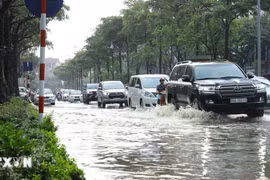 Thời tiết ngày 4/6: Các khu vực đều có mưa rào và dông, Hà Nội cục bộ mưa to