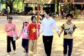 Cô giáo lan tỏa lối sống đẹp vì cộng đồng