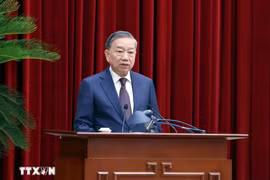 Thông báo Hội nghị lần thứ 12 Ban Chấp hành Trung ương Đảng khóa XIII