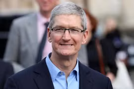 CEO Tim Cook: Apple Watch từng cứu sống cha tôi