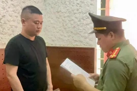 Khởi tố, bắt tạm giam Phó Văn phòng đại diện Tạp chí Luật sư Việt Nam về hành vi 'Cưỡng đoạt tài sản'