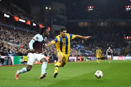Europa League: Aston Villa thắng Maccabi Tel Aviv, kỳ tích bùng nổ ở Villa Park