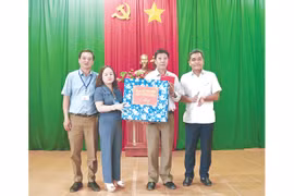 Tập trung giảm nghèo và xóa nhà tạm, nhà dột nát