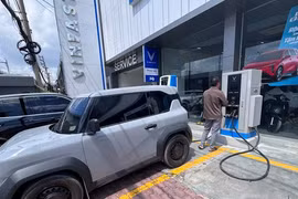 Thị trường ô tô Việt Nam tăng trưởng, ô tô điện VinFast đạt 11.479 chiếc trong tháng 7