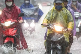 Mưa lớn tháng 5 đưa kỷ lục lịch sử 50 năm 'đi vào dĩ vãng'