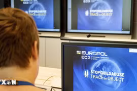 Phá đường dây bóc lột lao động xuyên quốc gia, bắt 54 nghi phạm