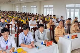 Kỳ sát hạch lái xe đầu tiên do Công an tỉnh Đắk Lắk tổ chức