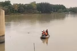 Tìm thấy thi thể nam sinh lớp 11 sau 6 ngày nhảy cầu