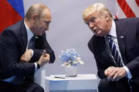 Những nước cờ 'ẩn' trước điện đàm giữa hai tổng thống Donald Trump - Vladimir Putin