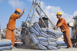 Giảm thuế xuất khẩu xuống 5% đối với mặt hàng clanhke xi măng