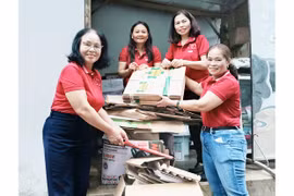 Thu gom phế liệu để làm từ thiện