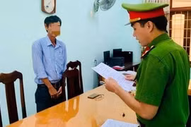 Khởi tố 2 giám đốc liên quan tuyến đường bị 'rút ruột' 1 tỉ đồng