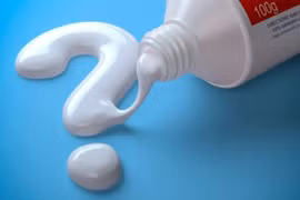 Thu hồi 2 loại kem đánh răng vì không đáp ứng quy định về ghi nhãn mỹ phẩm