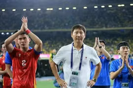 ĐT Việt Nam sau thất bại 0-4: Thay vì đổ lỗi, đã đến lúc chọn một con đường...