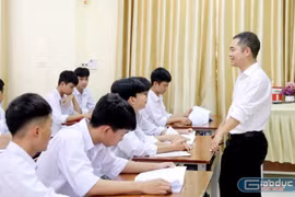 Cần thêm 8,2 ngàn tỷ đồng để miễn học phí cho học sinh