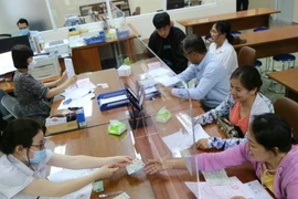 Viên chức sắp được hưởng tiền làm thêm giờ, ban đêm, được ưu đãi về nhà ở
