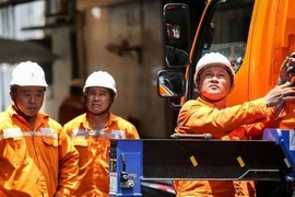 Tái cấu trúc thị trường lao động