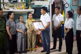 Tri ân người lính đặc công hy sinh cứu sống 3 cháu nhỏ