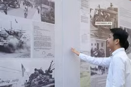 Hơn 200 tài liệu tại triển lãm 'Non sông liền một dải'