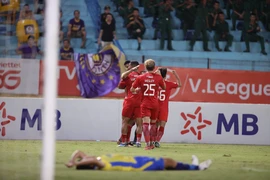 Bầu Hiển sẽ phải ra tay, Hà Nội biến động lớn?
